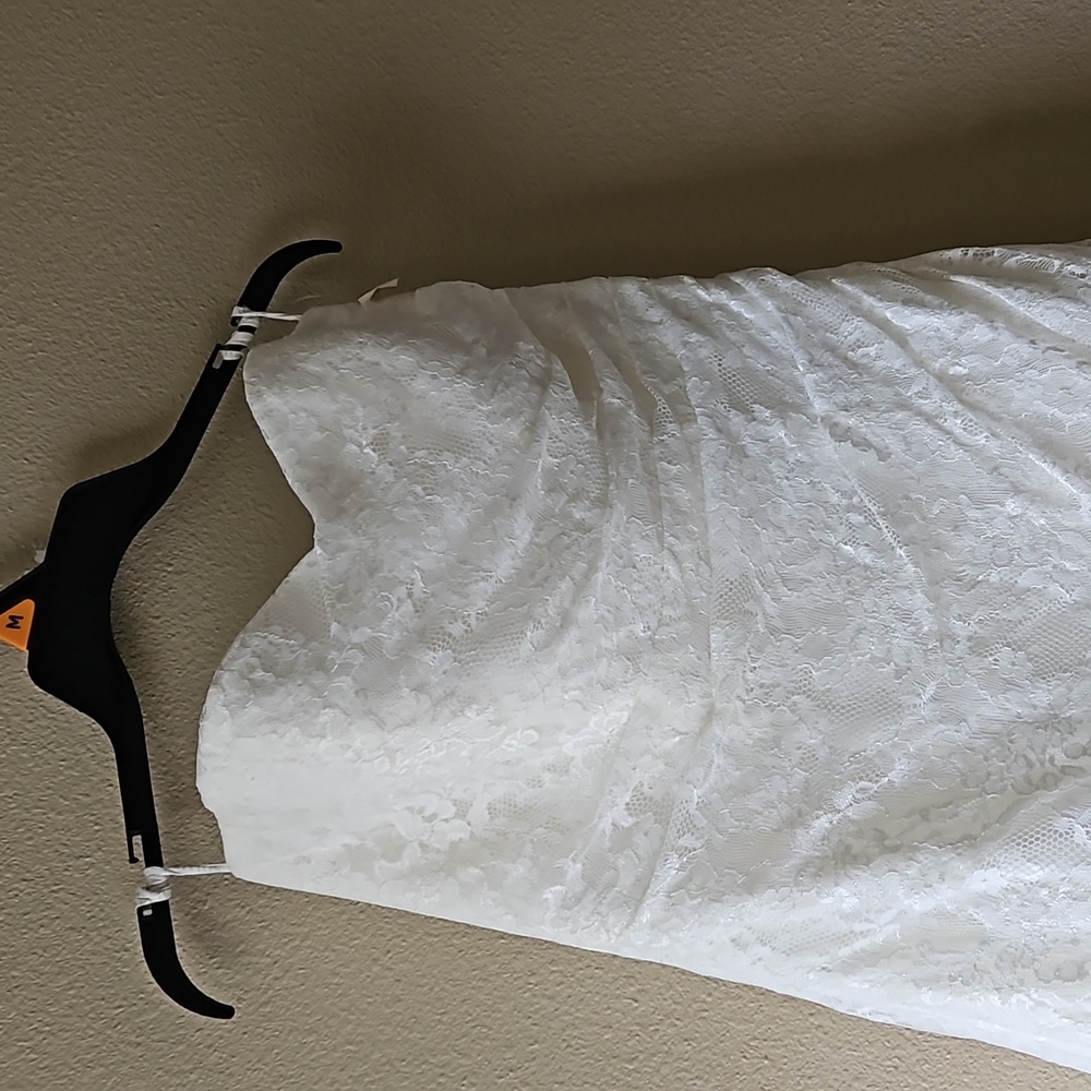 NWOT David's Lace Flore Length Wedding Dress. - Picture 4 of 16